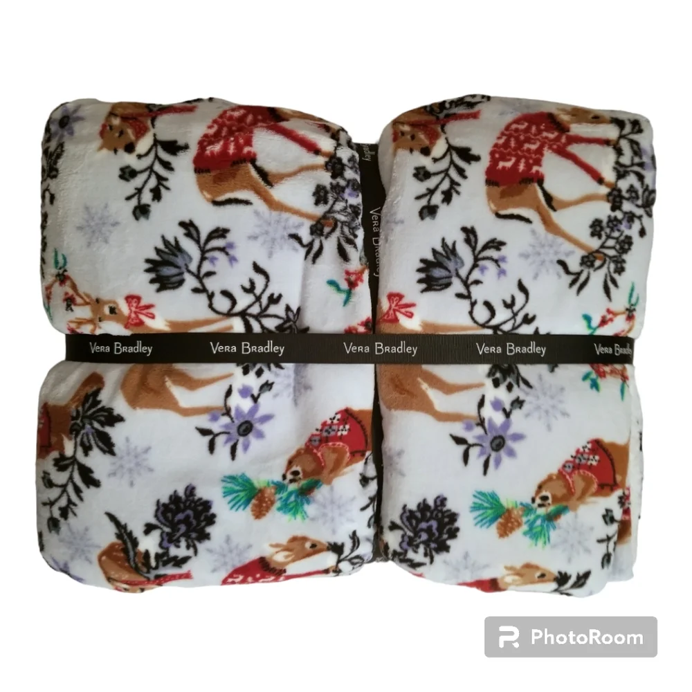 Vera Bradley Cozy Life fleece blanket Merry Mischief Snow Day